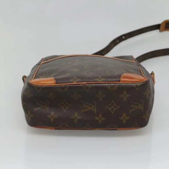 LOUIS VUITTON Monogram Danube MM Shoulder Bag M45264 LV Auth 130318 - Picture 7 of 16